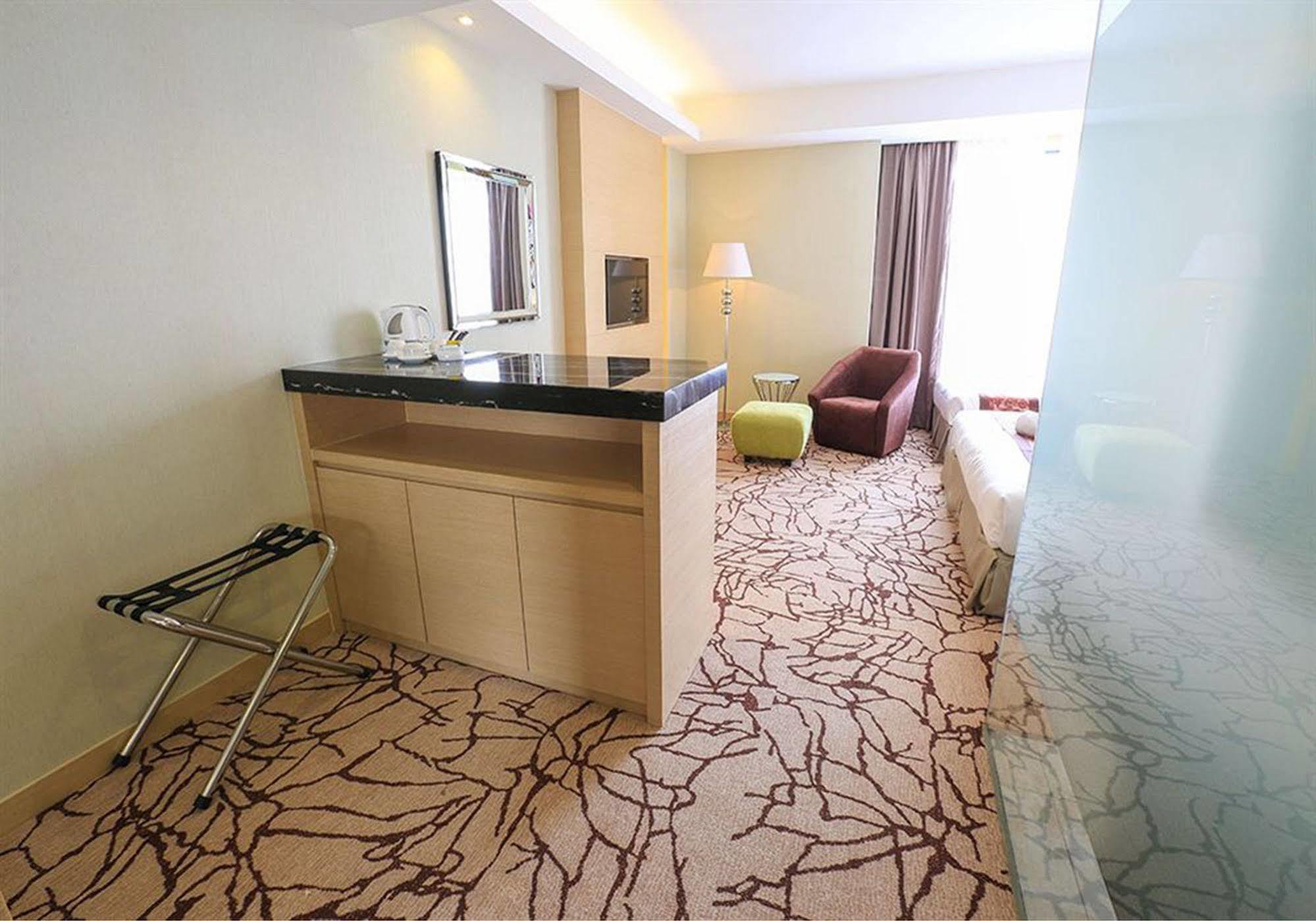 Eco Tree Hotel, Melaka Exteriör bild